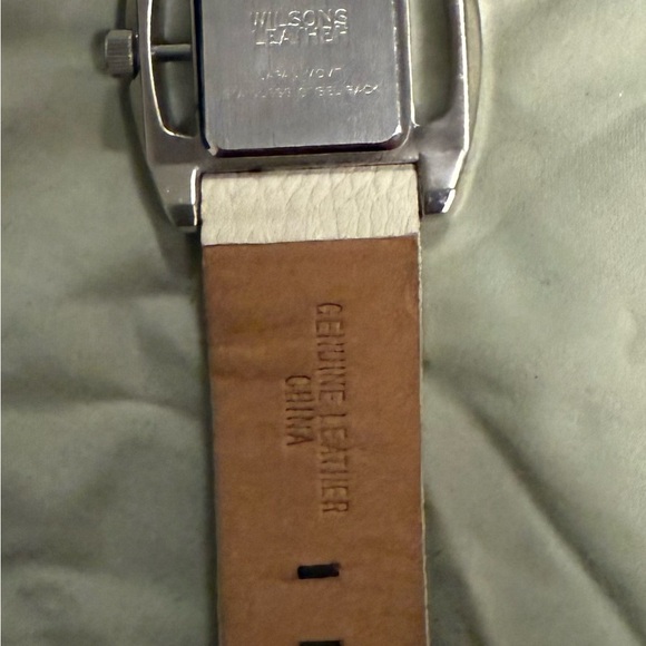 Vtg Wilsons Leather Silver and White unisex 44mm Watch - Picture 3 of 16